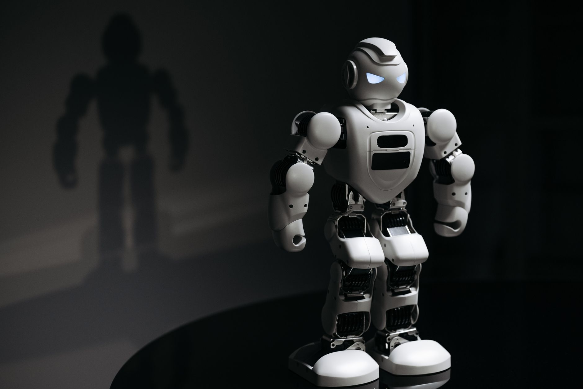 Artificial intelligence applied to threat detection